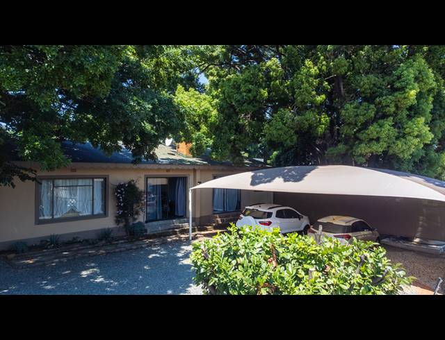 6 BEDROOM FREEHOLD FOR SALE IN HEIDELBERG CENTRAL